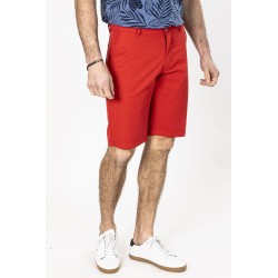 short de couleur rouge en coton et élasthanne