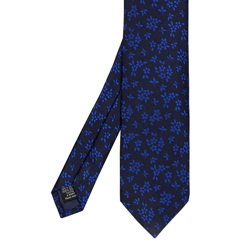 cravate en soie bleu marine avec fleurs bleues