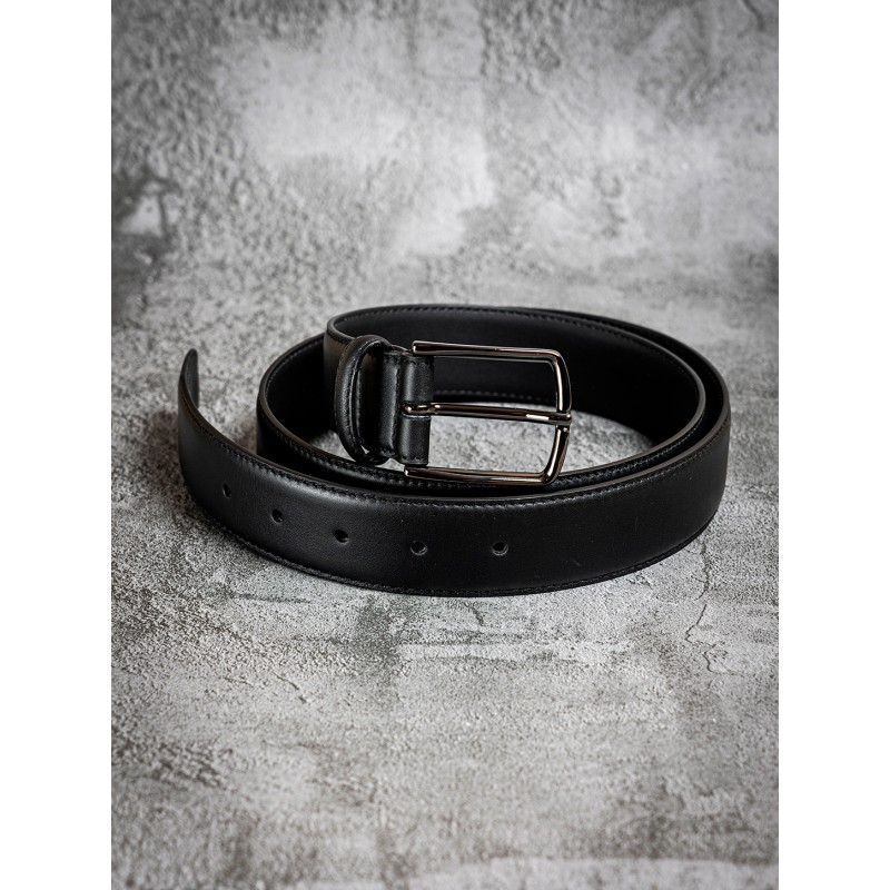 Ceinture noire en cuir lisse