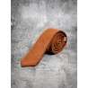 Cravate en velours milleraies cognac