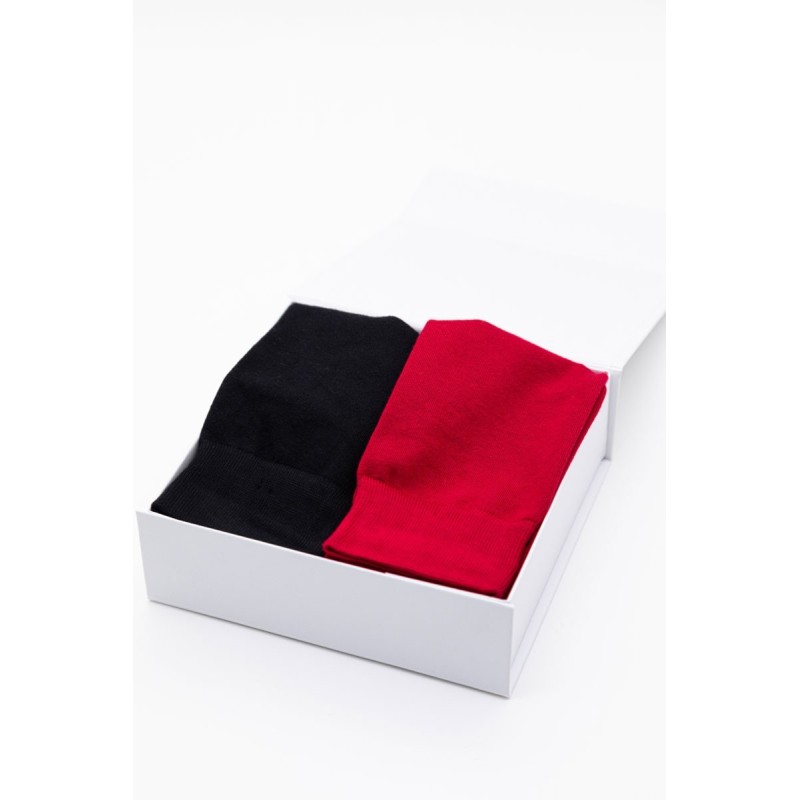 parie de chaussette noire et rouge en bambou