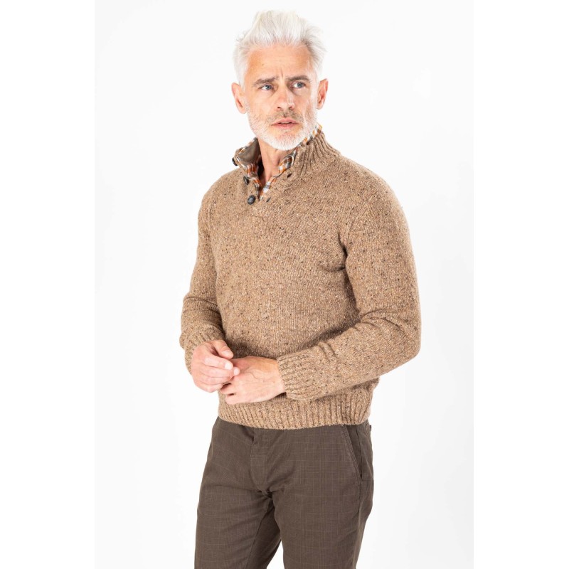 Pull col boutonné beige