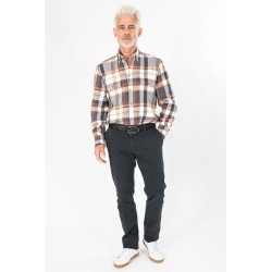 Chino vert en coton stretch pour une tenue automnale