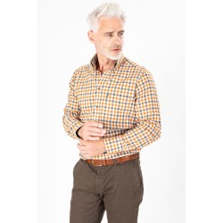 Chemise à carreaux camel pour une élégance casual