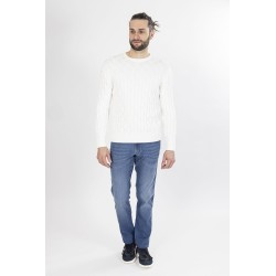 pull écru avec torsades