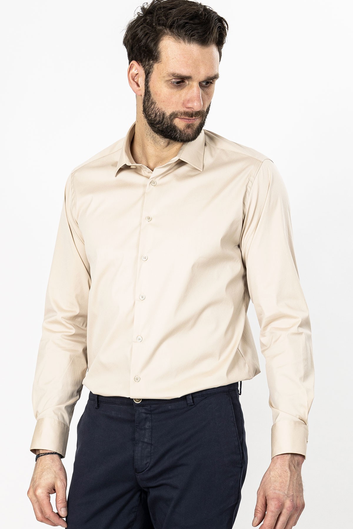 chemise manches longues beige classique