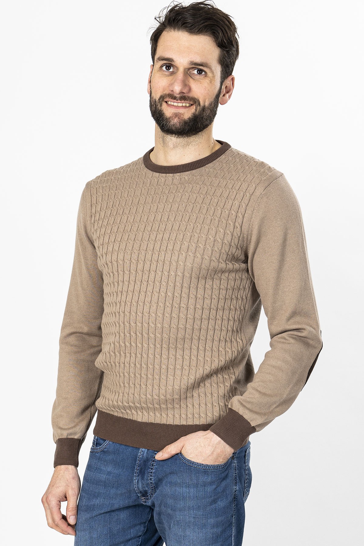pull torsadé coton et laine marron beige