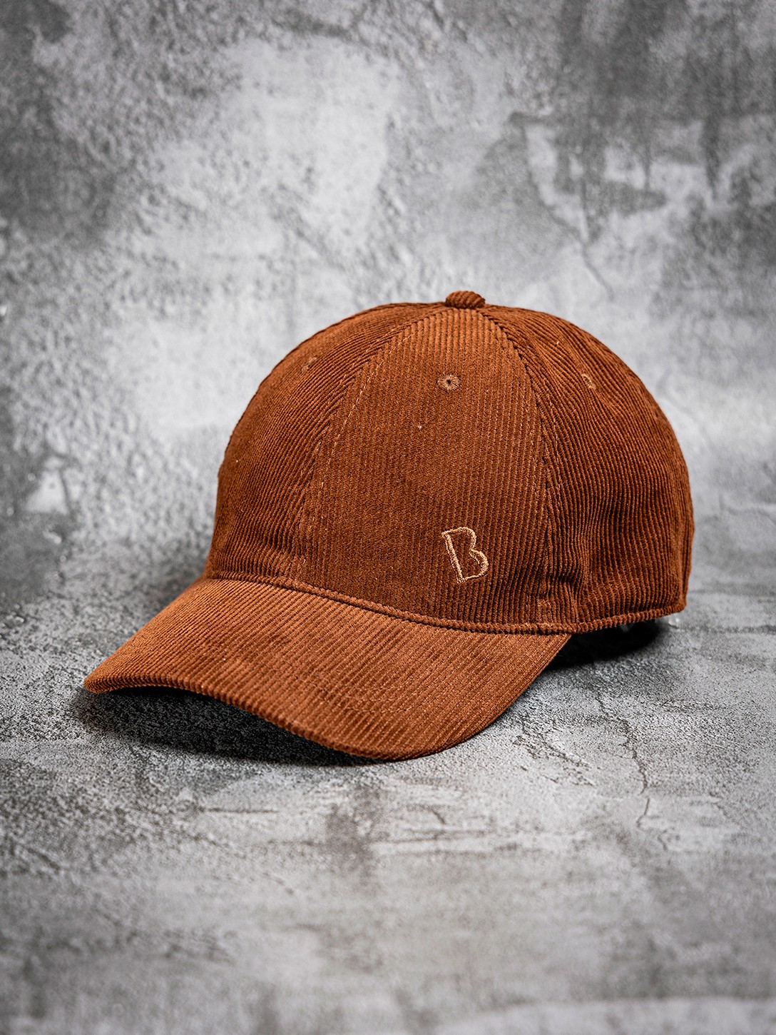 Casquette camel en velours...