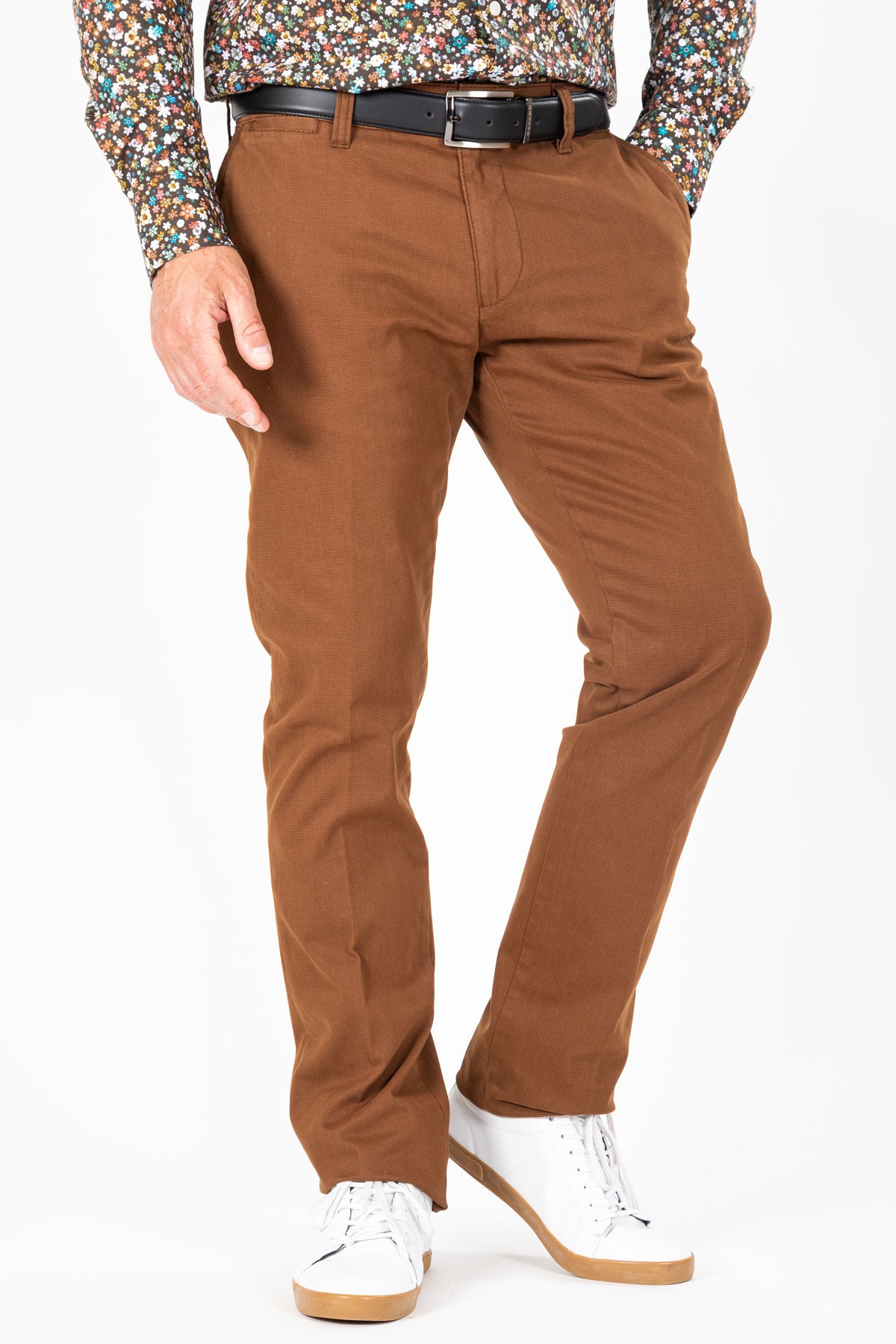 Chino brique en toile stretch