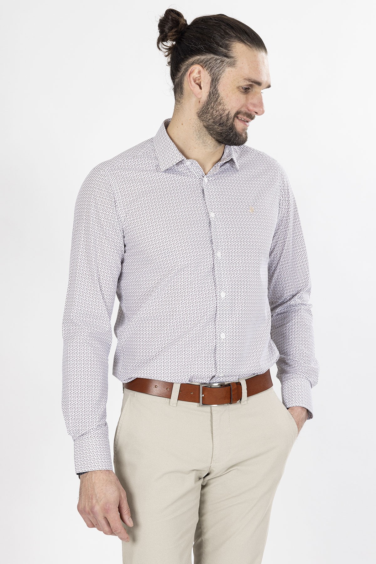 chemise 100% coton beige à motifs chemise 100% coton beige à motifs